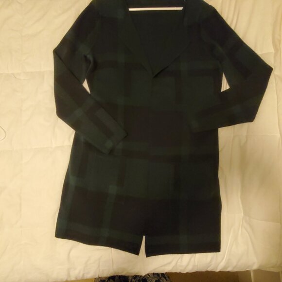 CLEO Green & Black Plaid Knit Cardigan - Picture 4 of 8